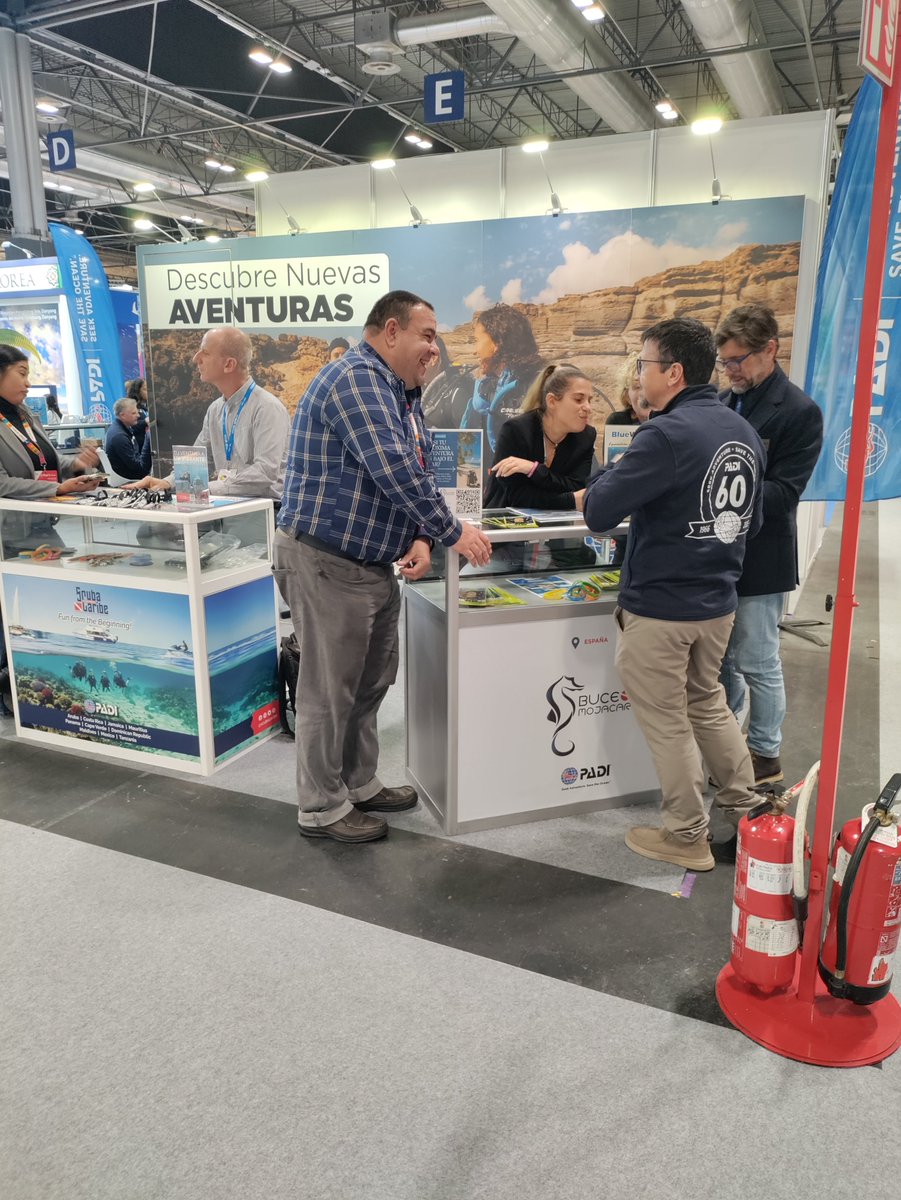 El equipo PADI dándolo todo en FITUR. 🌊 Esfuerzo, risas y mucha pasión por el azul. ¡Gracias por estos días inolvidables! 🤿🔥
#PADI #FITUR2026 #DiveCommunity #buceo #buceomojacar #viajesblueworld