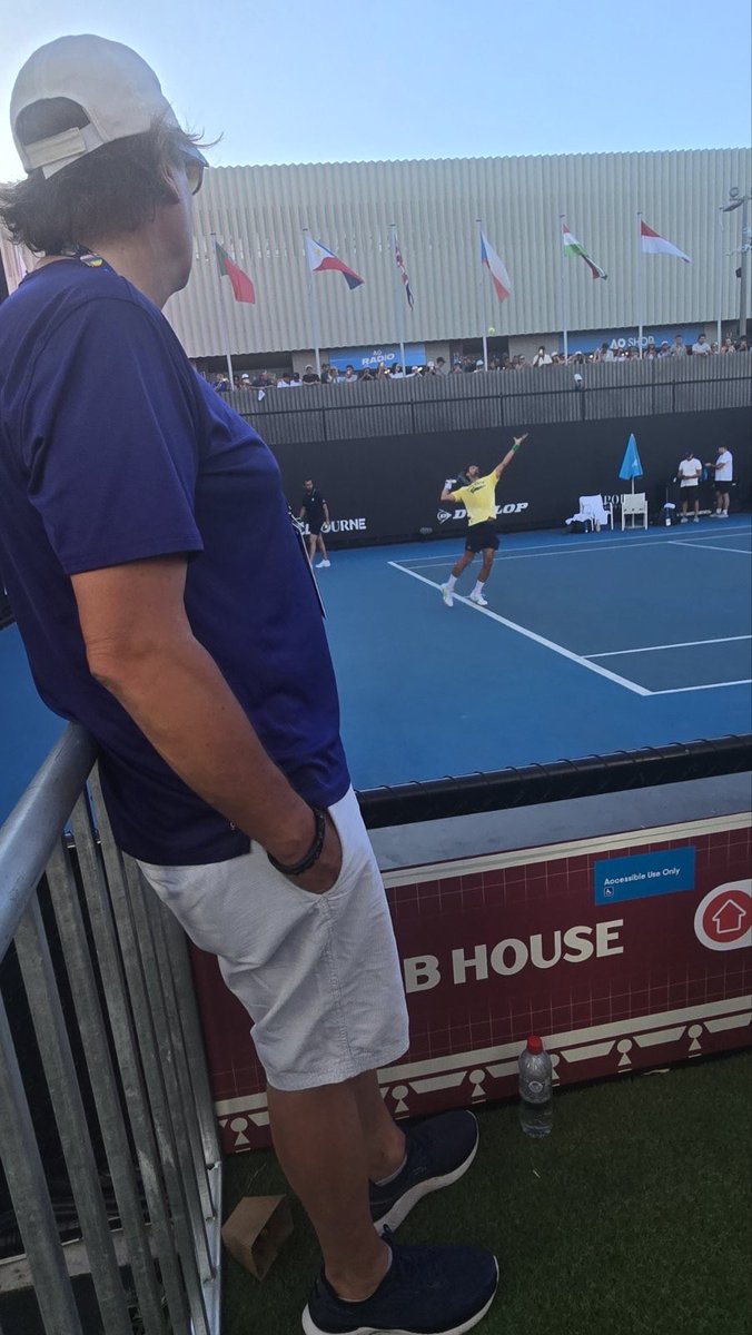 Drzimo sve pod kontrolom, jos malo do 25!!!
<a href="/AustralianOpen/">#AusOpen</a> 
<a href="/DjokerNole/">Novak Djokovic</a>