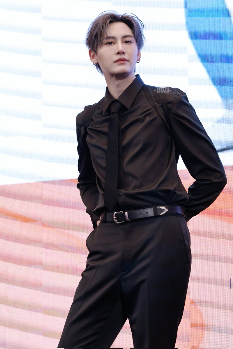 Bozi_4's tweet image. I have something to say……🤫💛💛
@bb0un

BOUN FS SHANGHAI
#bb0un
#BounFanSigninShanghai