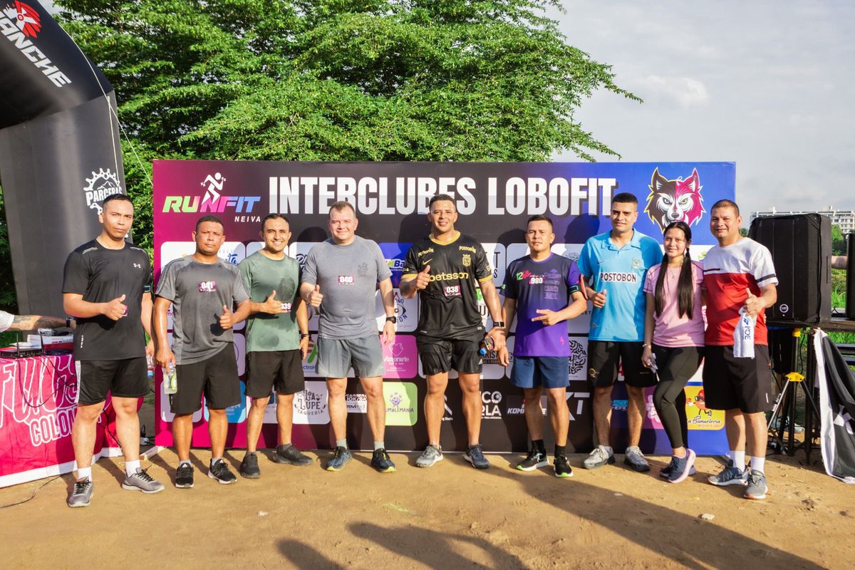 Ejercito_Div5's tweet image. Una delegación de la #NovenaBrigada del @COL_EJERCITO, liderada por el señor brigadier general César Augusto Suárez, participó hoy en el encuentro interclubes de running en la ciudad de Neiva, #Huila.

Un espacio que demuestra que, además del entrenamiento permanente que…