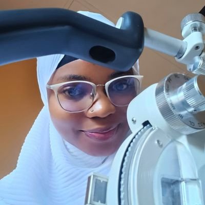 Dokita_Oju's tweet photo. I studied optometry and Vision Science at the University of Ilorin for 6 years. Today, I am done with internship and a Doctor of the eye 👁️ https://t.co/smGkVMsrCF
