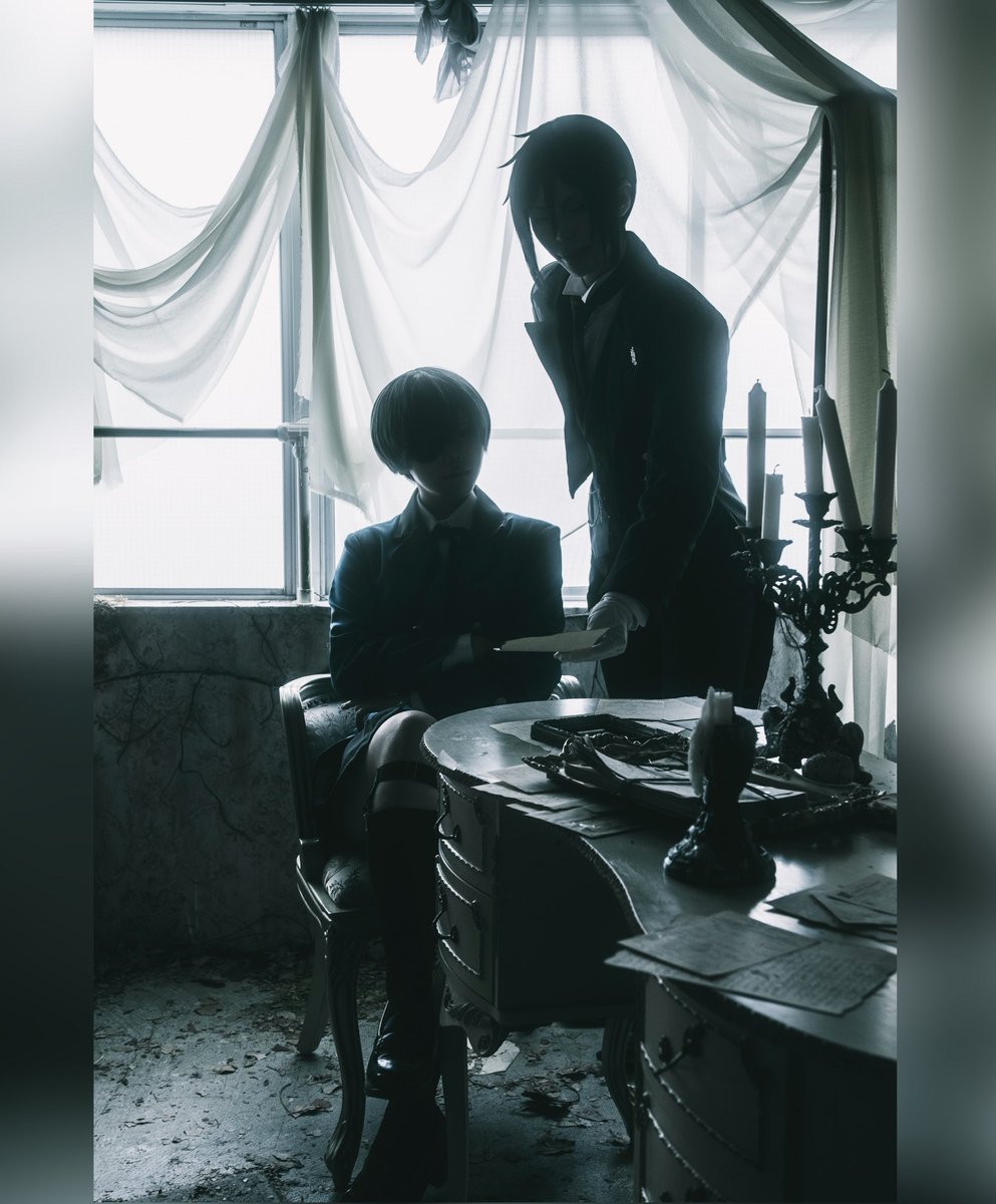 𝐶𝑜𝑠𝑝𝑙𝑎𝑦. 𝑏𝑙𝑎𝑐𝑘 𝑏𝑢𝑡𝑙𝑒𝑟