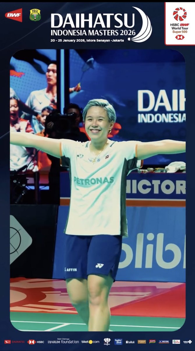 Senyuman pembakar semangat Chen TangJie. Dia kn ckp dia main XD sbb ew cantik wakakaka. Kita ada video evidence okay. Time ckp xmalu pun, kita up balik mahu sembunyi blkg tembok malu2 kitty. Terus jd tangjie humairah 🤣
