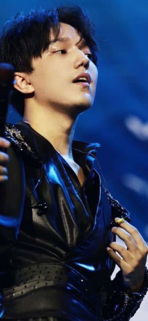 dqRoza's tweet image. It’s not enough just to be born with a unique talent - without hard work you won’t be able to use it.
NINE YEARS OF LOVE
Happy Dears Day 2026 
#DimashAndDears