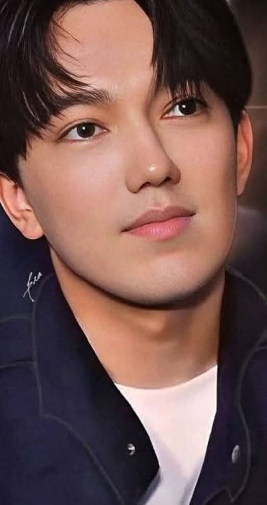 dqRozik's tweet image. Dimash's unique vocal range is admirable, which allows him to reach high notes without any strain.
NINE YEARS OF LOVE
Happy Dears Day 2026 
#DimashAndDears