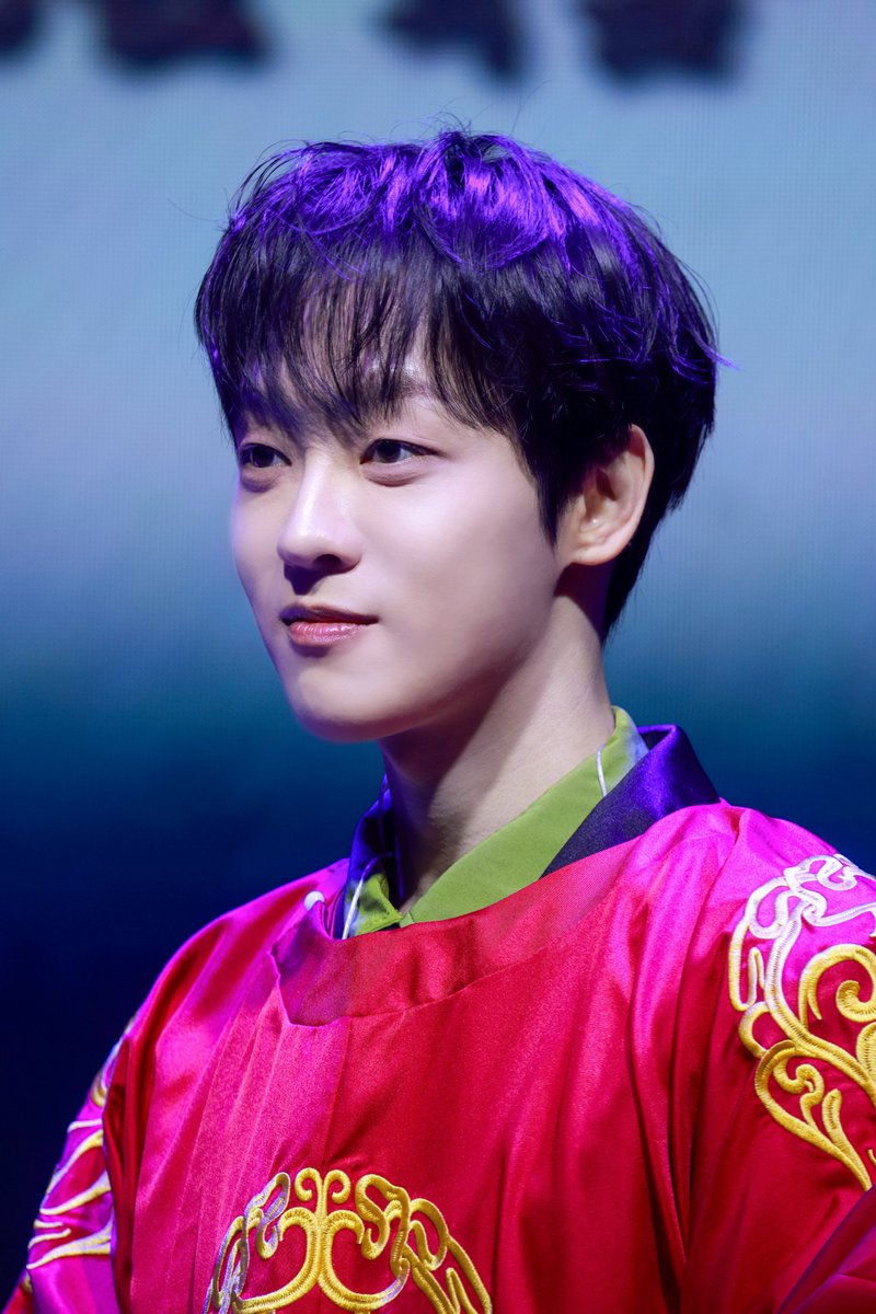 260124 태빈록 낮공

전주 이씨 세웅이 

#이태빈 #leetaevin #李泰彬