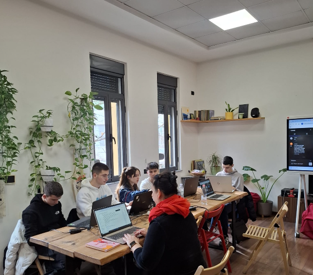 Albanian Language Wikimedians User Group tweet media