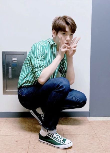 zzuecco's tweet photo. @dnsgkrtnq1s 이런옷은 ㅇㄸ https://t.co/Gfg4KX91xN
