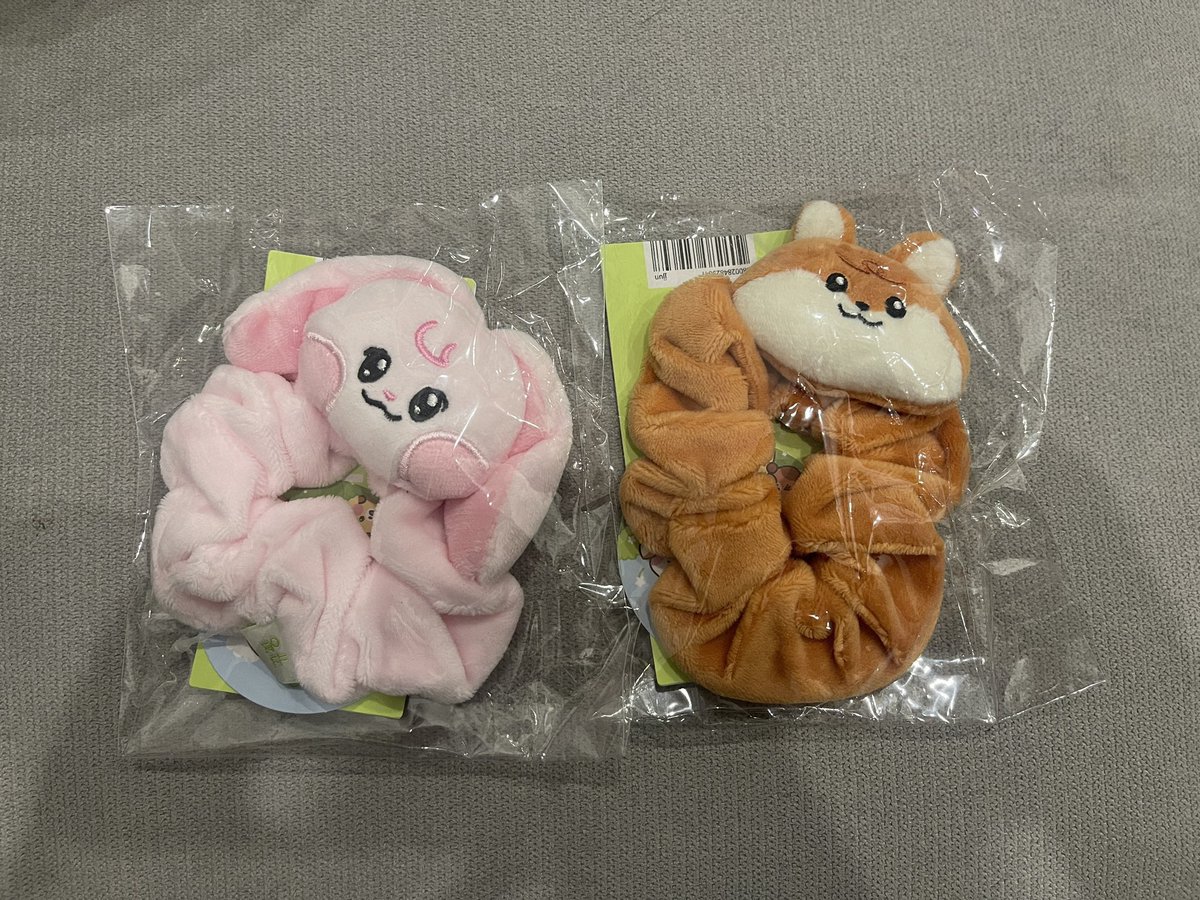 *พร้อมส่ง*

Plush photo card holder keyring
kkyuping🐰💗 - 620 บาท
jjun🦊 - 590 บาท

Plush hair scrunchie
kkyuping🐰💗 - 450 บาท
jjun🦊 - 420 บาท

📍จัดส่งฟรี (ขนส่งเอกชน)

🌟 รับเป็น set ลด 20.-

#ตลาดนัดnctdream #ตลาดนัดnct #dreamiez