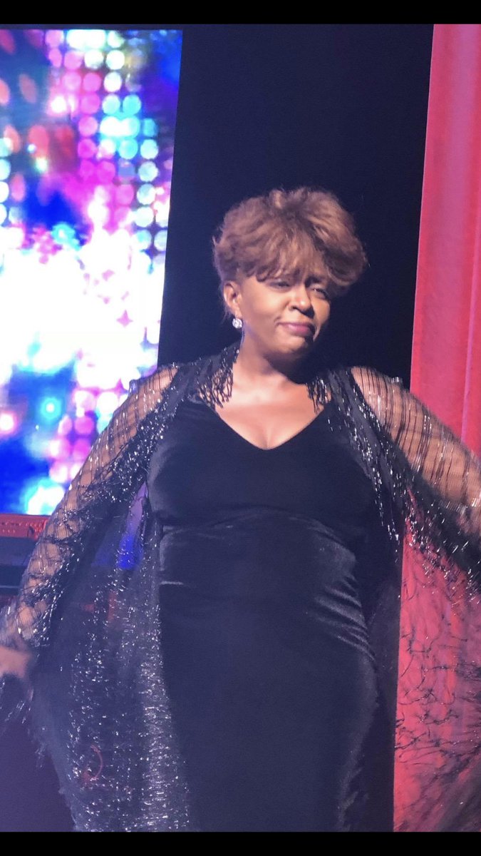 Ha🎈🎈 Birthday <a href="/IAMANITABAKER/">Anita Baker</a>!  🎂🥳🎊🎈🎉🎶🎹🎼🎙️🎤💃🏾