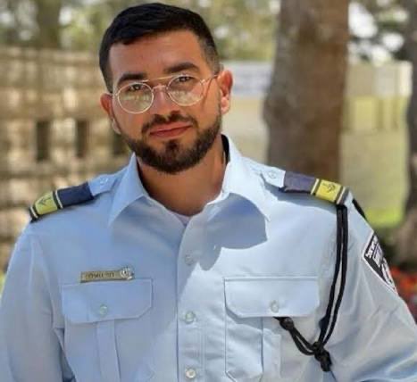 Ella Kenan tweet media