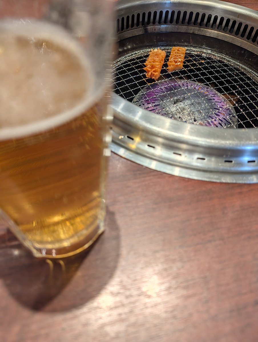 bb10bee's tweet image. 暖を取りに

#晩酌部
#お腹ペコリン部