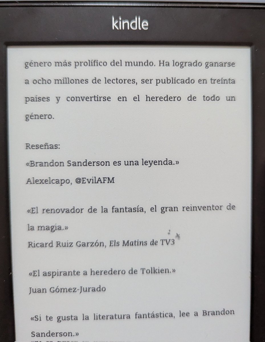 calasnikov's tweet photo. @EvilAFM Me ha hecho ilusión encontrarte en la reseñas al adentrarme en este universo con nacidos de la bruma. https://t.co/z2RAbR5Wsx
