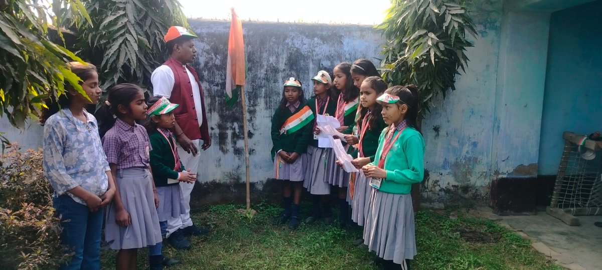FutureRural's tweet photo. Today we celebrate the spirit of democracy, diversity, and development that makes India strong and inclusive.s we unfurl the tricolour, let’s recommit to empowering rural communities — through quality education, health access, skills &amp; sustainable livelihoods https://t.co/Cs41TDanQv