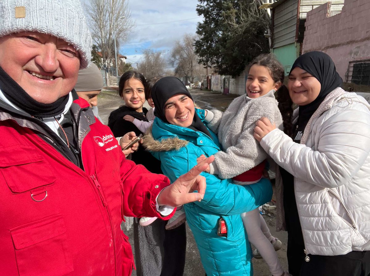 Fundación Madrina tweet media