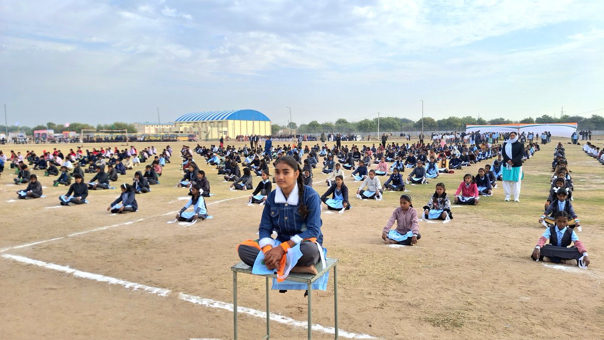 77 वें गणतंत्र दिवस समारोह में नागौर के खेल स्टेडियम में जिला स्तरीय कार्यक्रम में मुख्य अतिथि के तौर पर ध्वजारोहण कर परेड निरीक्षण के बाद मार्च पास्ट की सलामी ली। 
इस अवसर पर उत्कृष्ट सेवाएं प्रदान करने वाली जिले की प्रतिभाओं को प्रशस्ति-पत्र एवं स्मृति-चिन्ह भेंट कर सम्मानित