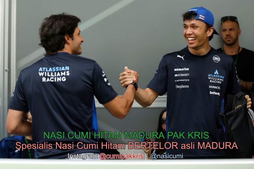 riutinitas's tweet image. #carbono one tweet au
carbono aka alancio join the trend adding subtitles to my photos so it looks like a movies screenshot BUT IT GOES WRONG