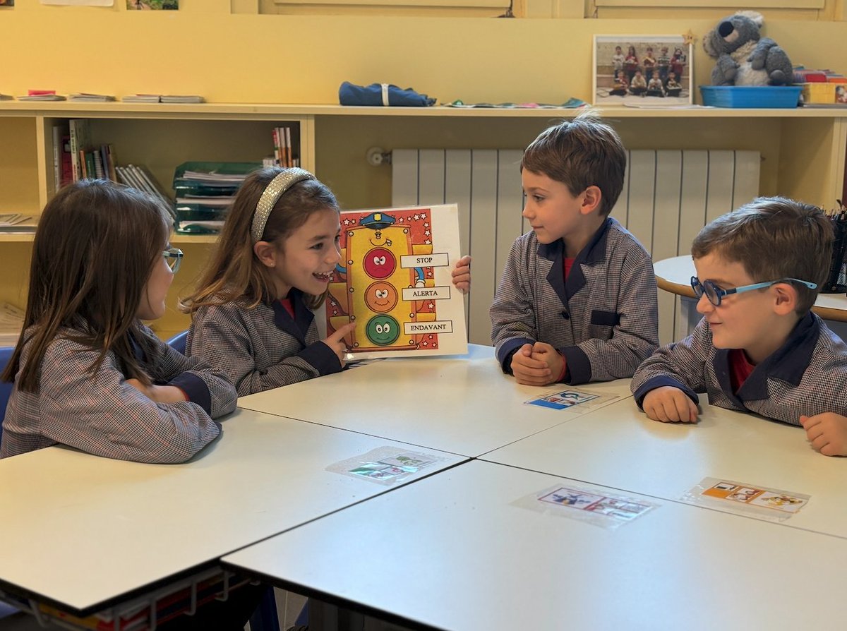 lasallearlep's tweet photo. La Salle Bonanova consolida el modelo pedagógico #NCALaSalle como eje de su proyecto educativo, apostando por una escuela centrada en el alumnado y su bienestar emocional. Dentro de este marco, las acogidas y los cierres se convierten en momentos clave. #SomosLaSalle #MiraMásAllá https://t.co/d0lW445jAm