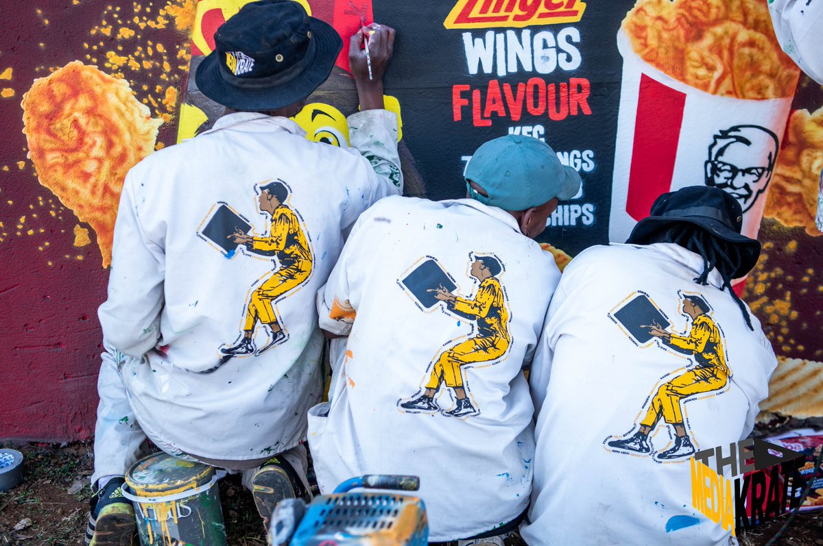 themediakrate's tweet photo. Take a look at your next brand campaign and ask yourself: should it feature plain old advertisements or does it deserve innovative artwork? If your answer is the latter, then get in touch and let us bring your brand to life. Literally. @KFCSA @SimbaChipsSA #OOH #Innovation #Art https://t.co/WrDURy16D7