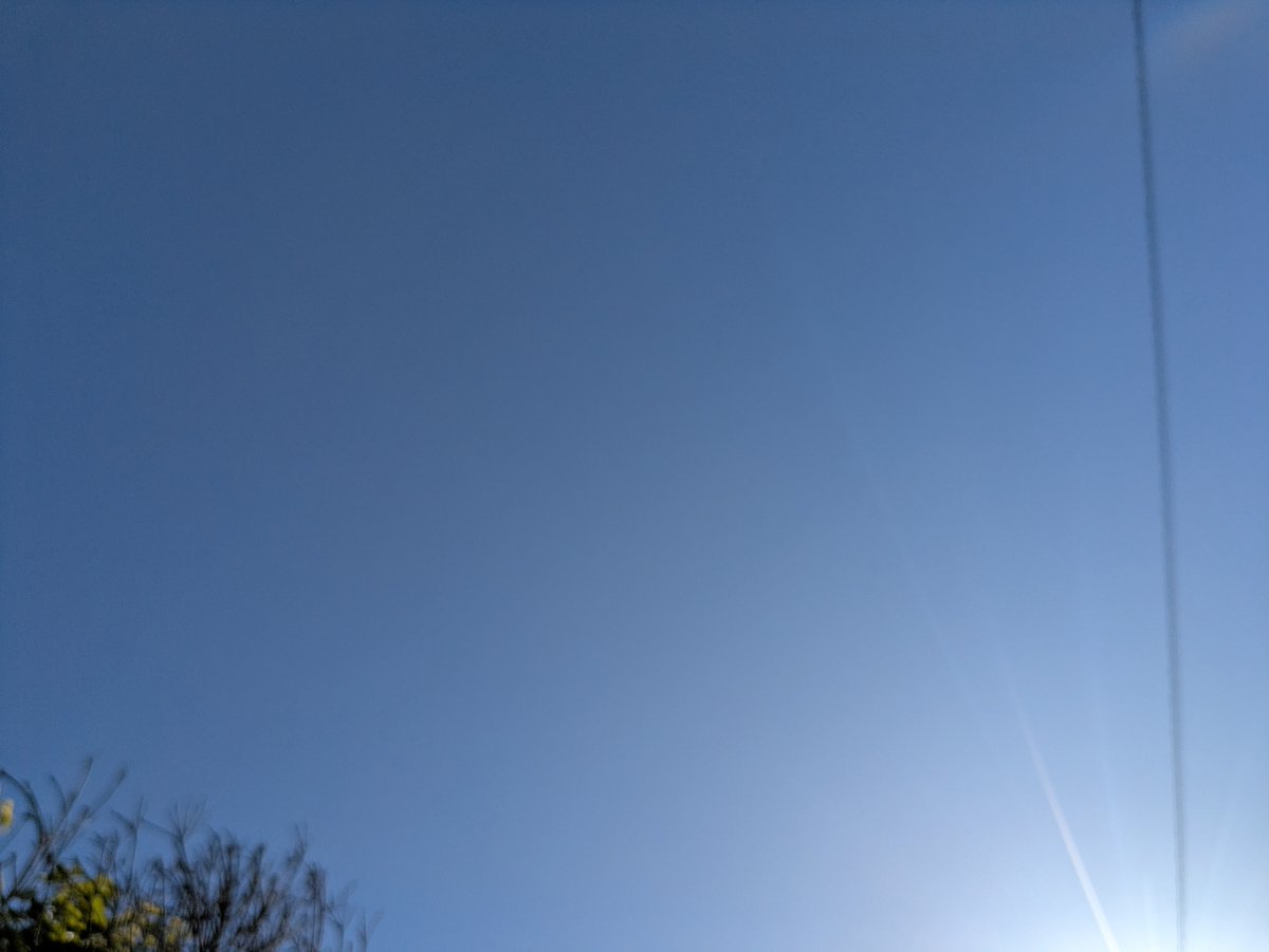 auster180xtt's tweet photo. 毎日同じことしか言ってない…さむい https://t.co/0i02QCq7mr