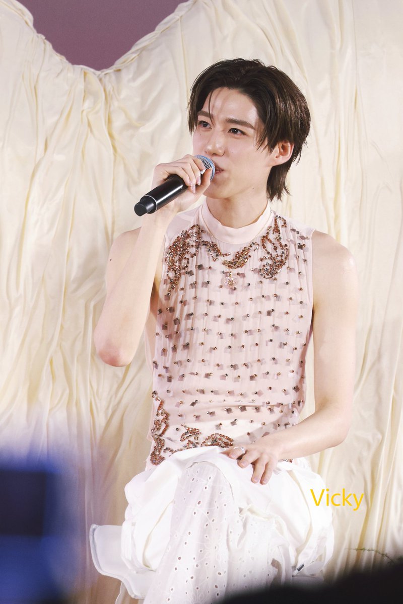 Vicky87923's tweet photo. #JOURNALBODYOILXPPKRIT​
#JOURNALASignatureofLove
#ผิวนุ่มหอมในช่วงของความรัก
#PPKritt https://t.co/xXaV0oK7bF