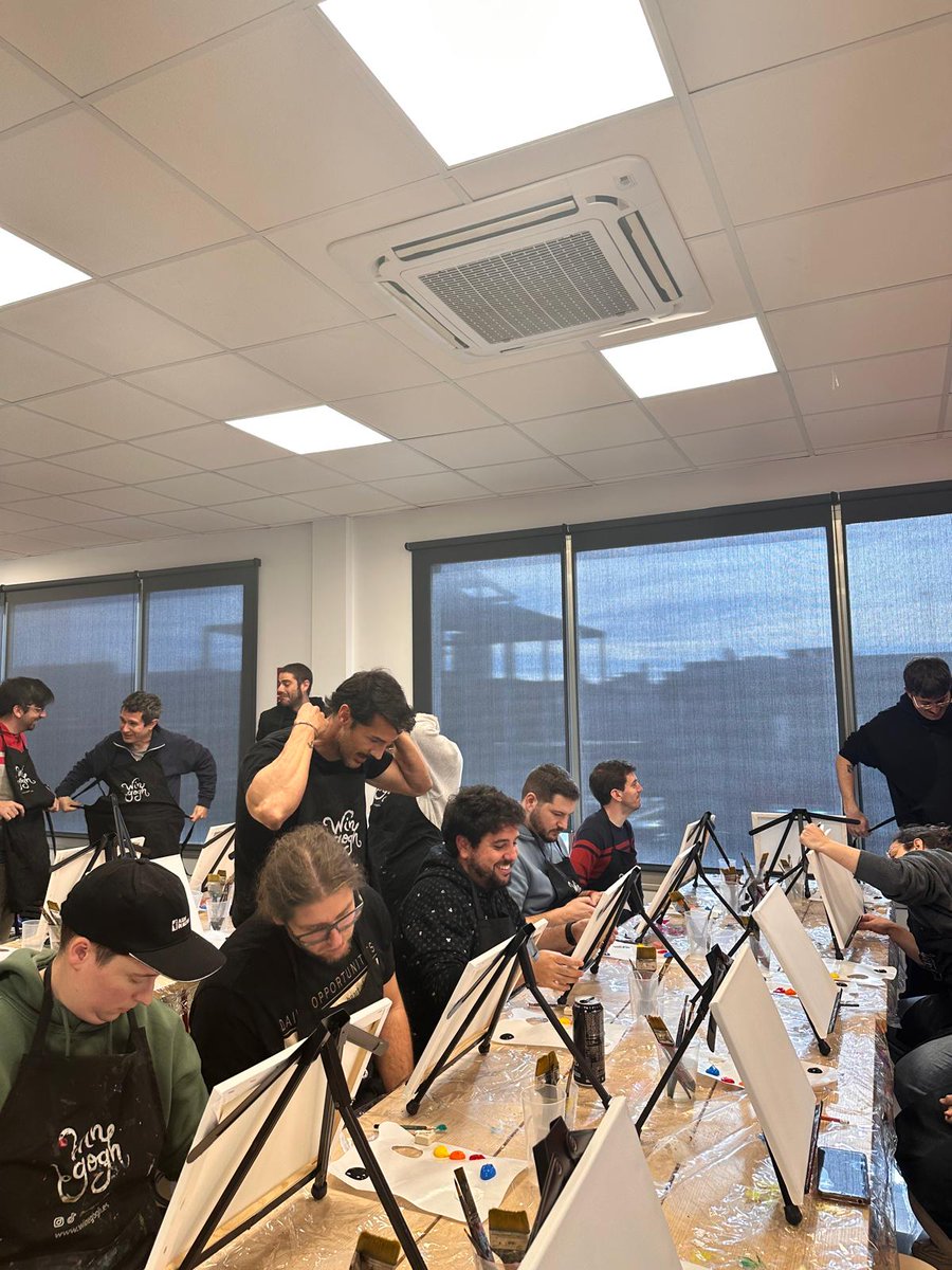 Axes In Motion tweet media