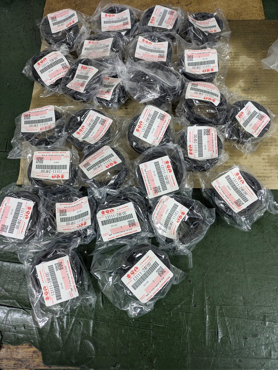 インシュレーターは部品が出るうちに一生分買うんや