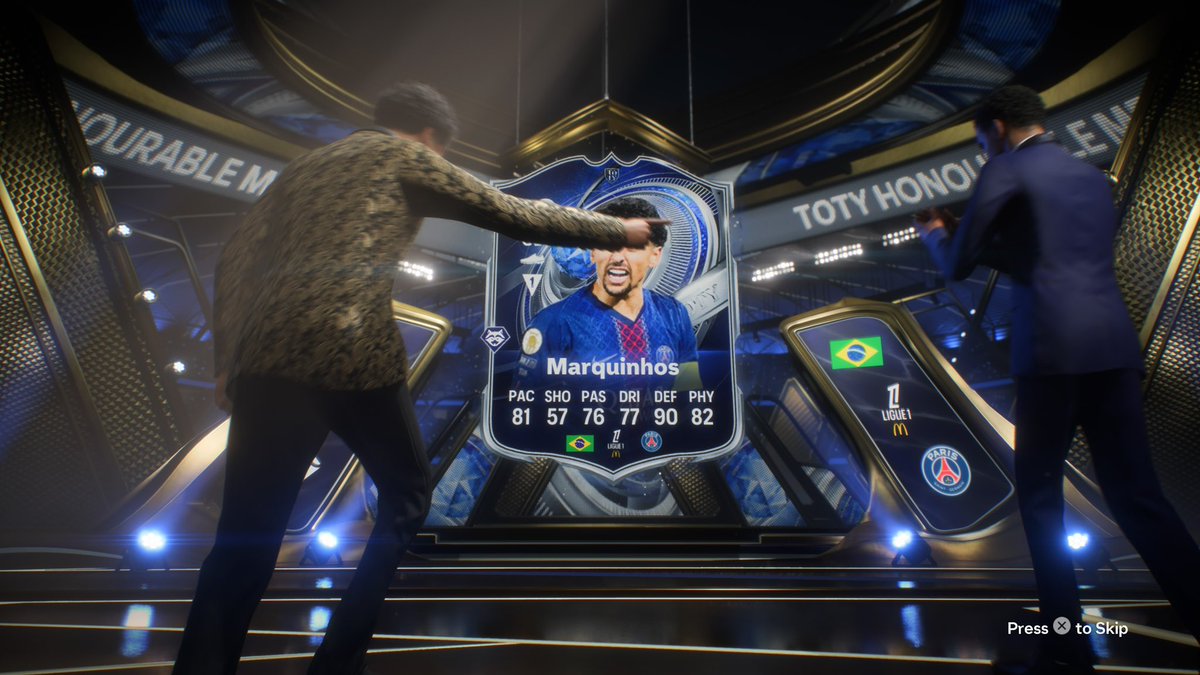 RobosFUT tweet media