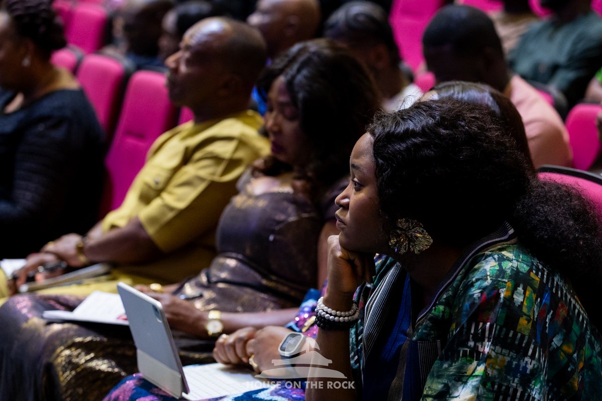 HouseOnTheRock's tweet photo. Join us in an hour! There’s a word waiting to build you and take you further into God’s good plan and purpose over your process this week. 

#HOTRService
#midweekservice 
#HouseOnTheRock 
#RefreshWednesday https://t.co/jtFYqhHj5J