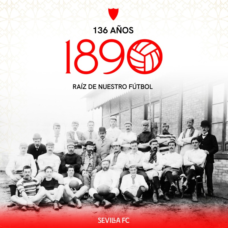 SevillaFC's tweet photo. Un hallazgo histórico como regalo para el 136º aniversario ❤️ Se trata de la fotografía más antigua del fútbol español.