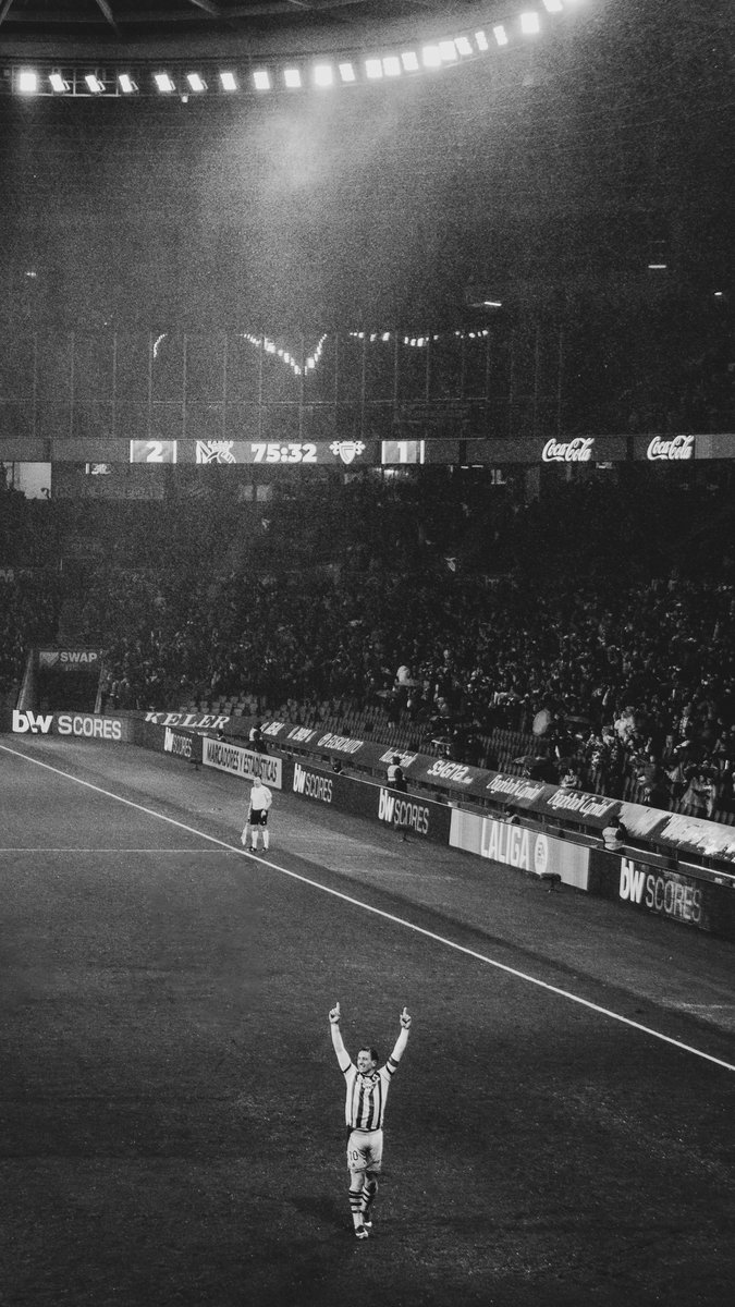 😉 Ya tenéis nuevo fondo de pantalla. De nada.