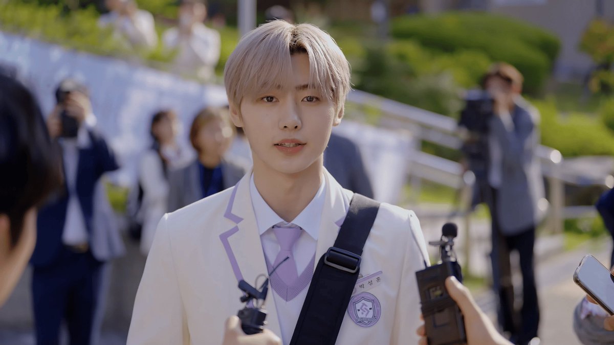 hourly_sh's tweet image. 🫸🏻🍙🫷🏻