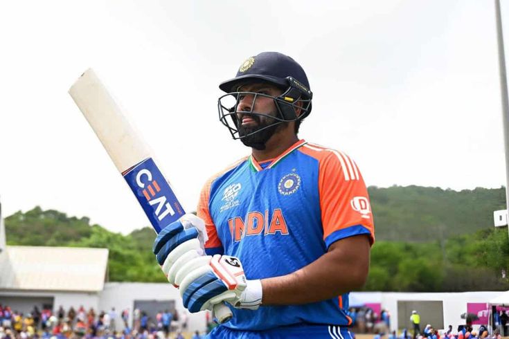 Kohli was gone for a 5 ball duck and Rohit responded by smashing 29 runs off Starc in the very next over. I know a former captain who would’ve crawled to 50(40) and sold it as collapse saving knock. If you still deny Rohit’s credit for this Indian team then you’re just stupid.