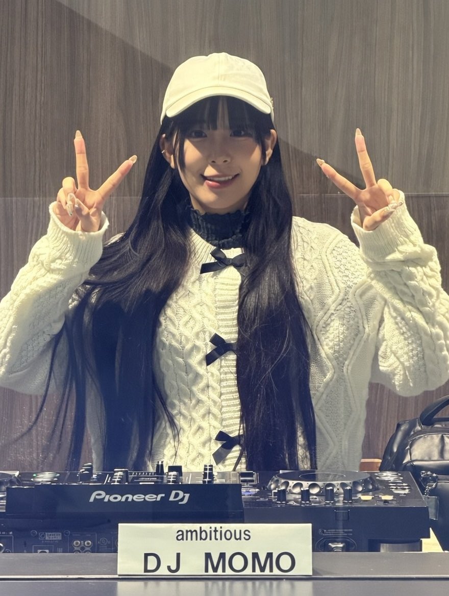 もうすぐ仕事行かなきゃいけない💦 超眠たい🥱MOMOちゃんは疲れてない