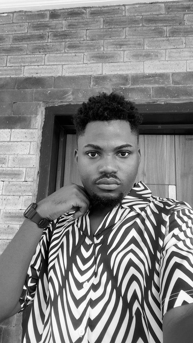 Manny_xx7's tweet image. NEW YEAR, SAME HUNGER.
LESS NOISE, MORE WORK.
2026 💪🏽
#design #digitalart #DesignInProgress #UXDesign #UIDesign #Tech