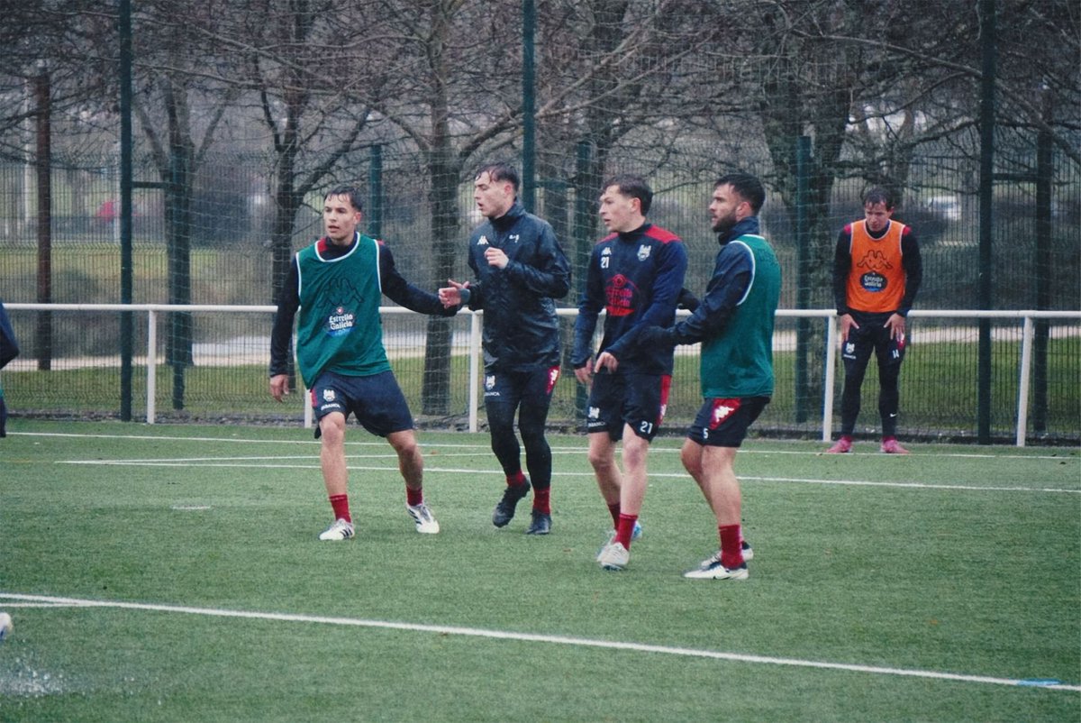 Pontevedra CF 🦴 tweet media