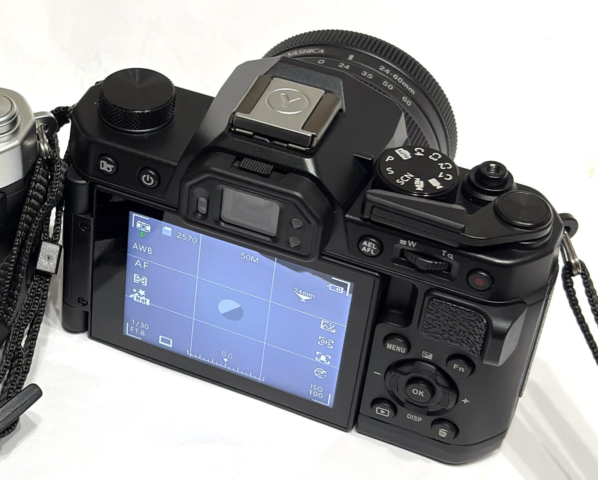 YASHICA FX-D S300くん、私が見た中華オリジナルデジカメで初めてEVFを