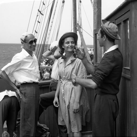 Museo Biblioteca dell'Attore
In occasione del “Giorno della Memoria 2026”
Martedì 27 gennaio 2026, ore 11.00
al Museo Biblioteca dell’Attore
Via del Seminario 10 - Genova -
facebook.com/e.a.pallestrini