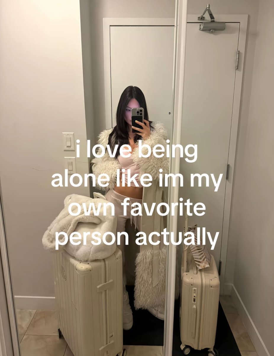 PISCESPRADA's tweet image. 