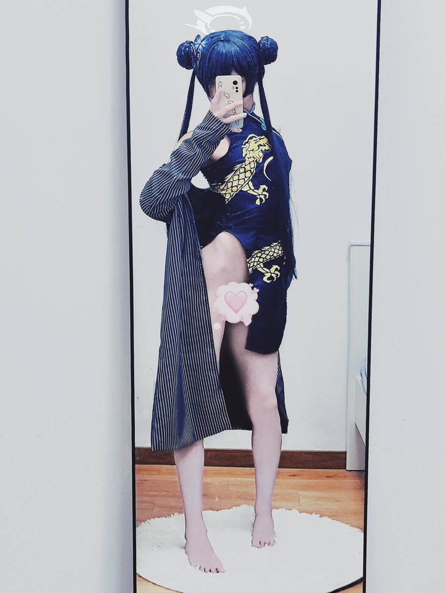 Chee0ss's tweet image. 进入盒子之前，都必须脱鞋脱鞋脱鞋😈😋🥵
#龙华妃咲 #蔚蓝档案 #BlueArchiveCosplay #男娘