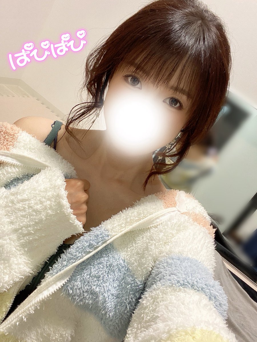 reirei20251030's tweet photo. 今週も始まりました(ᗒ⩊ᗕ)⸝ި ʕᦏ✨

28日（水）の時間が
変更になっています💗⋆✦𓂃⸝⸝ 

今週も癒しの時間を
お届けできたら嬉しいです( ⁎ᵕᴗᵕ⁎ )❤︎ https://t.co/w1YGmqWN7p