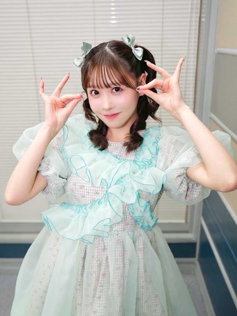 👗FRUITS ZIPPER 新衣装👗 ✨👓メガネ衣装👓✨ 💚櫻井優衣 @yui_fz0221