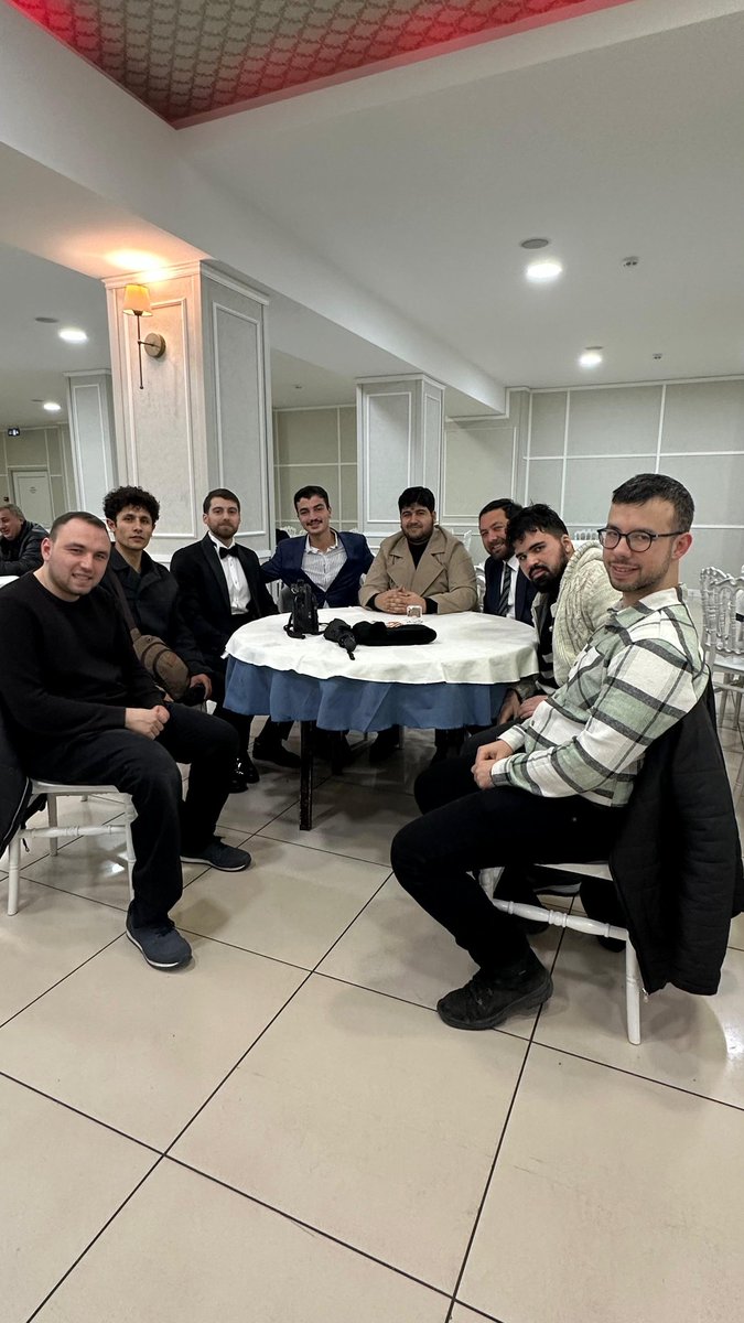 Mefkuregenclik's tweet photo. Mefkûre Yönetim kurulu üyelerimizin düğün merasimlerine katılım sağladık.Kardeşlerimize bir ömür boyu mutluluklar dileriz. https://t.co/N323ffqwRh