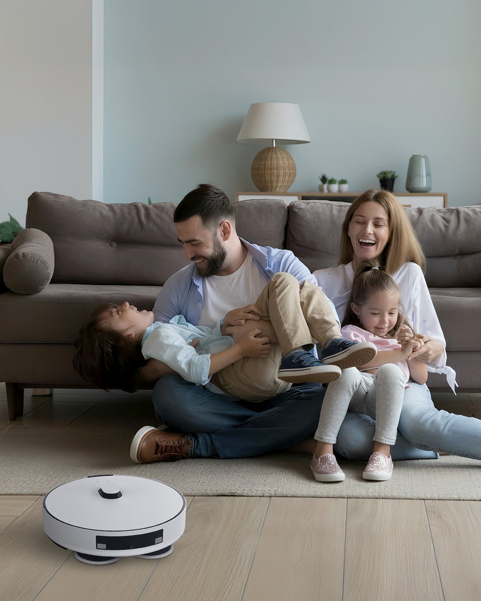 Повече време за важните моменти у дома! 🏠 Докато иновативният Jet Bot Combo AI се грижи прецизно и детайлно за всяко кътче от домакинството, ти имаш повече свободно време за любимите си хора. Научи повече: smsng.co/60047sEtn