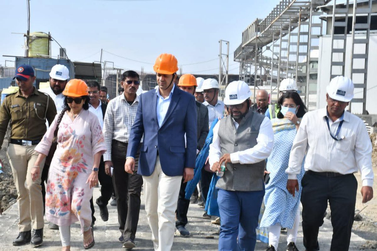 Nagpur_Vidarbha's tweet photo. #Nagpur #Urban #WasteProcessing
#SwacchaNagpur

Nagpur Municipal Corporation(NMC) Started Testing of Solid Waste Processing Plant Developed by Bhoomi Green Energy Envirocare LLP at Bhandwadi Dumping Yard,Plant is Spread over 10 acres.

https://t.co/g6NqakzfT8 https://t.co/Qos4oOvB3D
