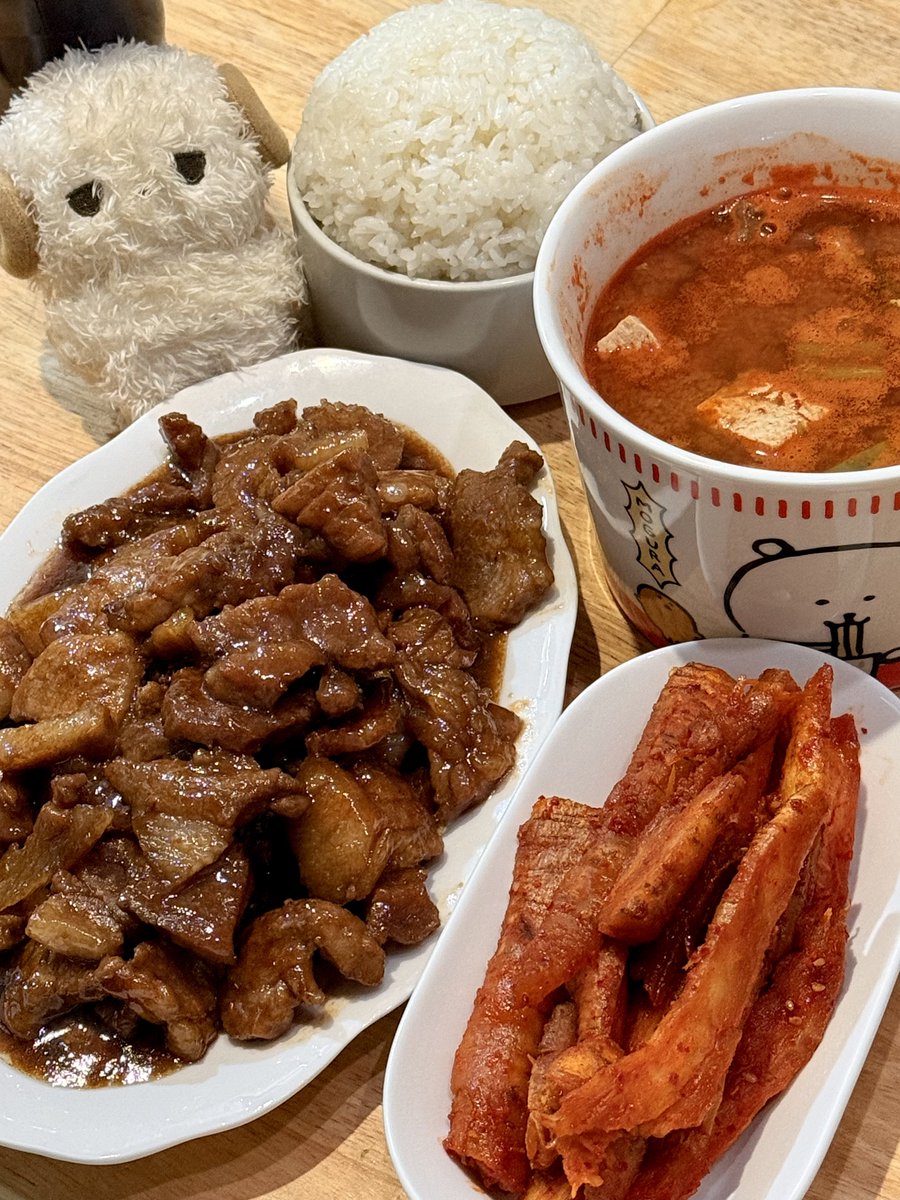 JN_eats's tweet image. 다이어트 6일차

돼지갈비 더덕구이 된찌가 있음에도 불구하고
밥을 딱 1공기만 먹었어요

성공