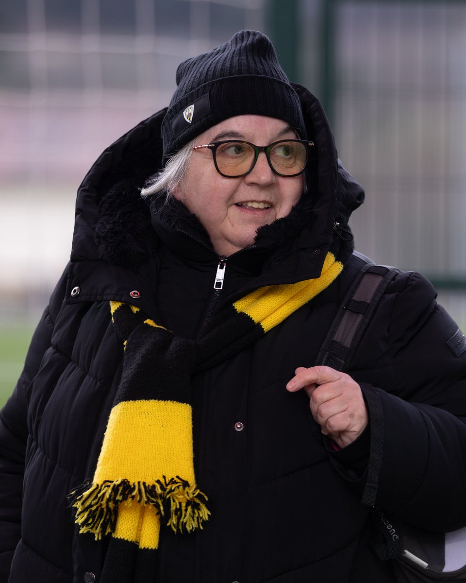 𝗠𝗜𝗟𝗔 𝗘𝗦𝗞𝗘𝗥 ✊🏻

Pese al frío, el viento y la lluvia volvisteis a llenar las gradas de gualdinegro 💛🖤