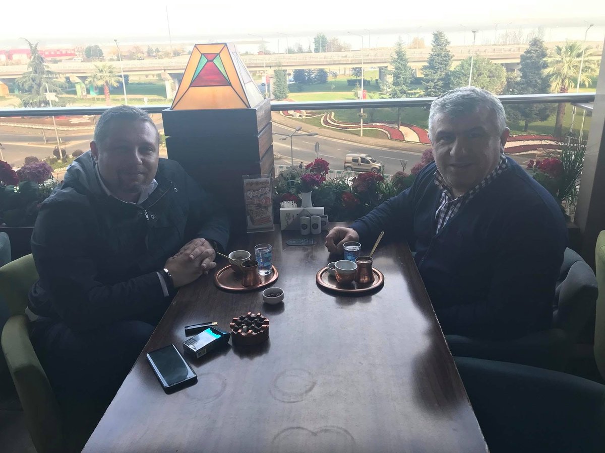 1999 yılından bu yana Digiturk ‘ün sahada emek veren, çalışkanlığı ve dürüstlüğüyle herkesin takdirini kazanan çok sevdiğim kardeşim Sami Uygurlu’nun, Digiturk Ulusal Ticari Müdürlüğü görevine getirilmiş olmasından büyük bir memnuniyet ve gurur duydum.
Rabbim yolunu açık etsin