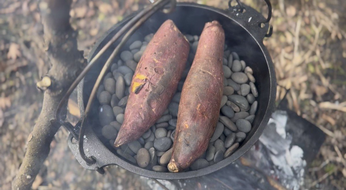 寒くても悪天候でも…
ブッシュクラフトは面白いなぁ😆
雪が降り始めて
わくわくしながら(笑)
大柳川渓流キャンプ場で
冬キャンプを楽しみました〜 

YouTube関連動画はこちらから
youtu.be/BqezmzW1MTY?si…
 
#ソロキャンプ #キャンプ飯 #冬キャンプ