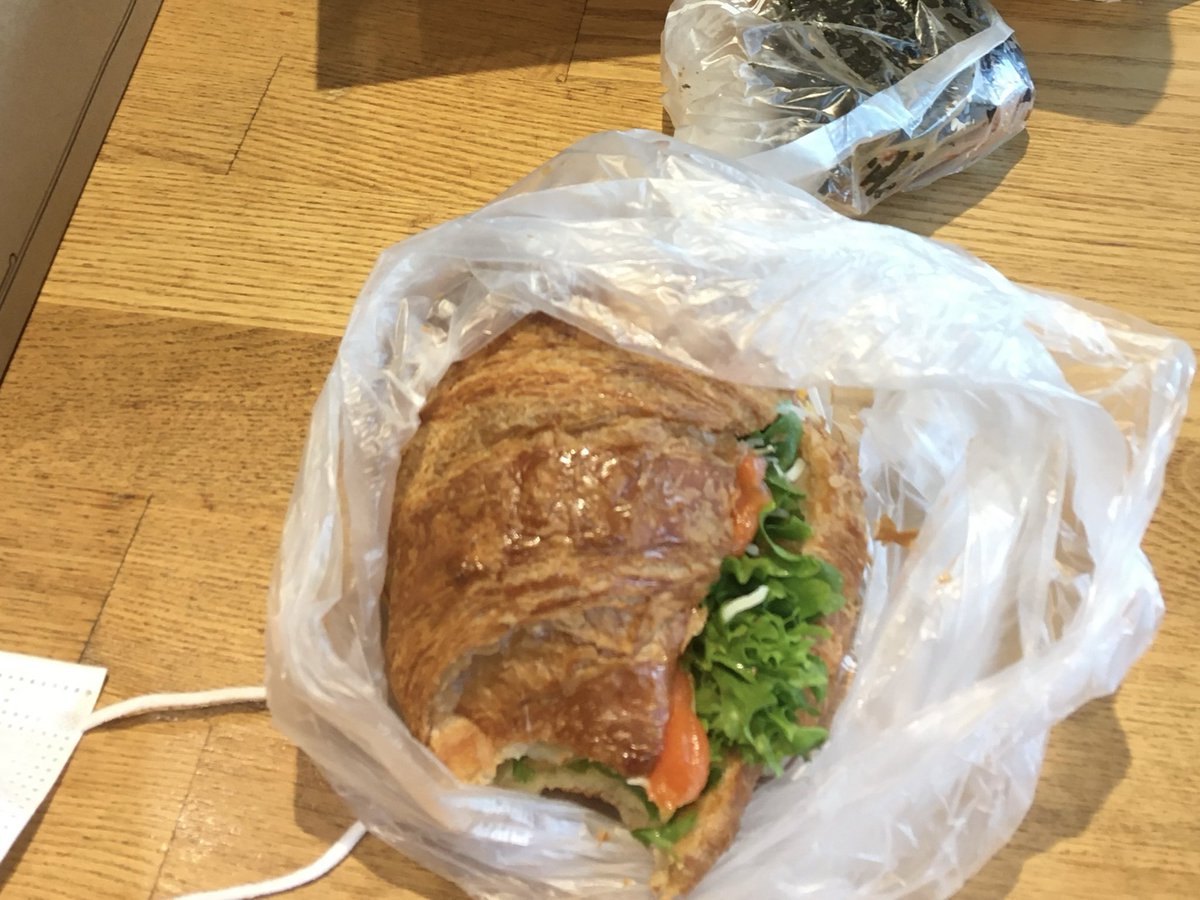 엄미새 닉값!!!!! 엄마가 대전 올 일 잇대서 왕복 네시간 달려서 토탈 네시간 만나구 왓떠요 😍😍😙